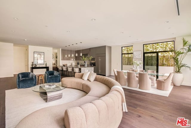 425 N Palm Drive 103, Beverly Hills, CA 90210 — photo 4 of 33