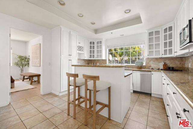 2222 Neilson Way 102, Santa Monica, CA 90405 — photo 5 of 23