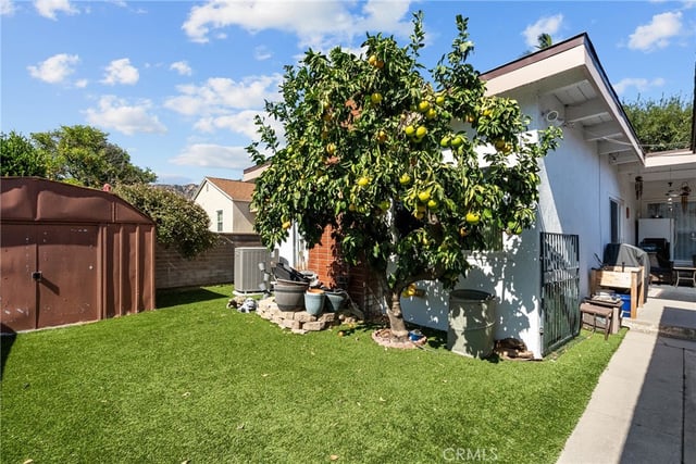 2641 N Buena Vista Street, Burbank, CA 91504 — photo 25 of 32