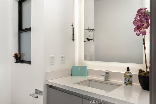 18717 Redwing, Tarzana, CA 91356 — photo 16 of 55