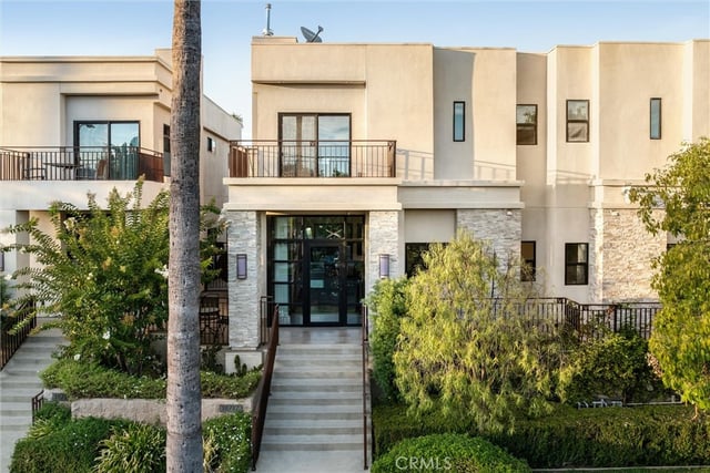18717 Redwing, Tarzana, CA 91356 — photo 36 of 55