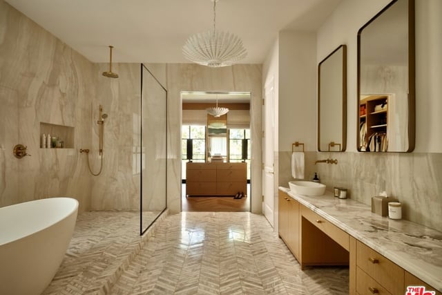 2331 Chislehurst Drive, Los Angeles, CA 90027 — photo 15 of 25