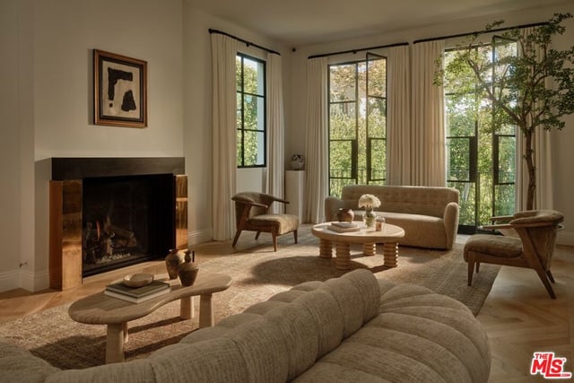 2331 Chislehurst Drive, Los Angeles, CA 90027 — photo 9 of 25