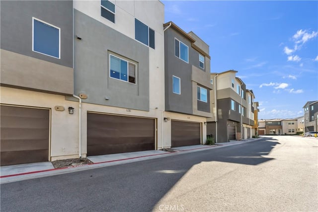 27582 Manzanita Way, Valencia, CA 91381 — photo 39 of 60