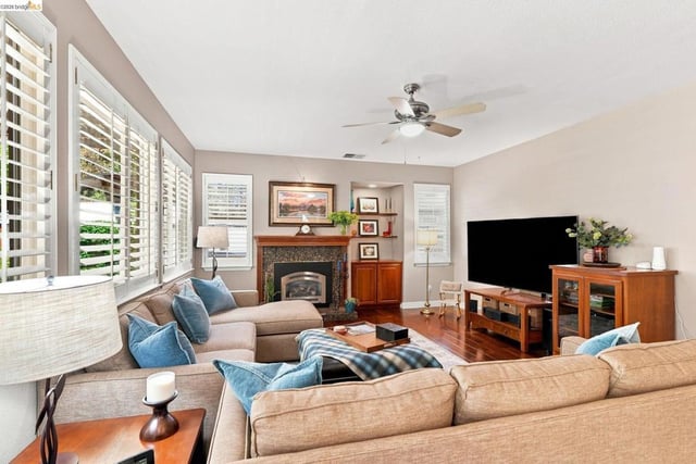 325 San Marino Ln, Brentwood, CA 94513 — photo 16 of 70