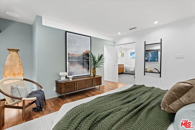266 S Highland Avenue, Los Angeles, CA 90036 — photo 18 of 37