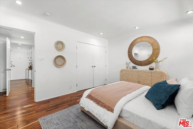 266 S Highland Avenue, Los Angeles, CA 90036 — photo 23 of 37