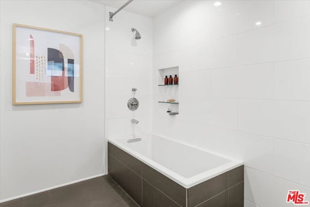 266 S Highland Avenue, Los Angeles, CA 90036 — photo 25 of 37