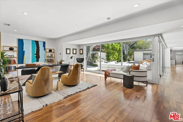 266 S Highland Avenue, Los Angeles, CA 90036 — photo 8 of 37