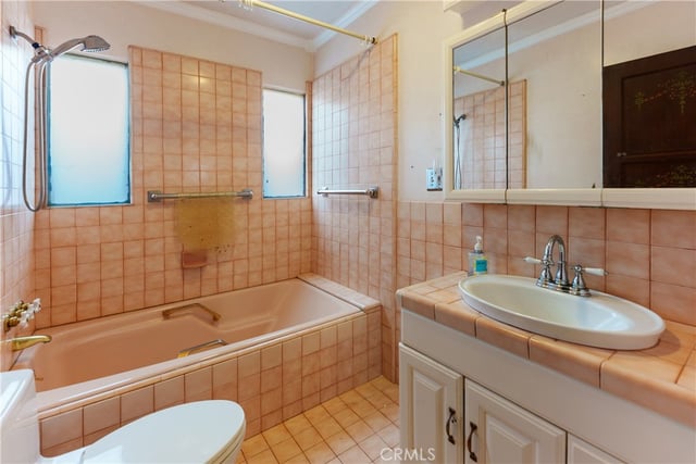 11209 La Maida, North Hollywood, CA 91601 — photo 12 of 18