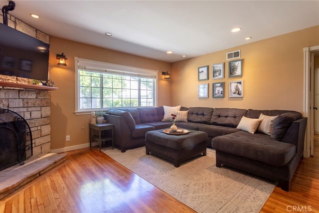 9433 Geyser Avenue, Northridge, CA 91324 — photo 16 of 31