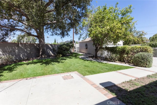 9433 Geyser Avenue, Northridge, CA 91324 — photo 24 of 31
