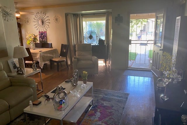 1203 S CASTLEGATE Avenue, Compton, CA 90221 — photo 10 of 22
