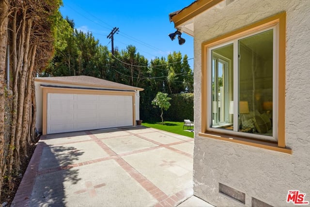 10308 Keswick Avenue, Los Angeles, CA 90064 — photo 24 of 28