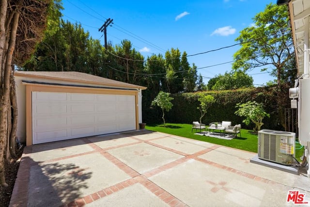 10308 Keswick Avenue, Los Angeles, CA 90064 — photo 25 of 28