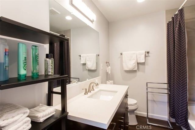 239 W Hillcrest, Inglewood, CA 90301 — photo 17 of 49