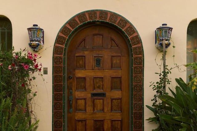 913 Burnside Avenue, Los Angeles, CA 90036 — photo 2 of 38