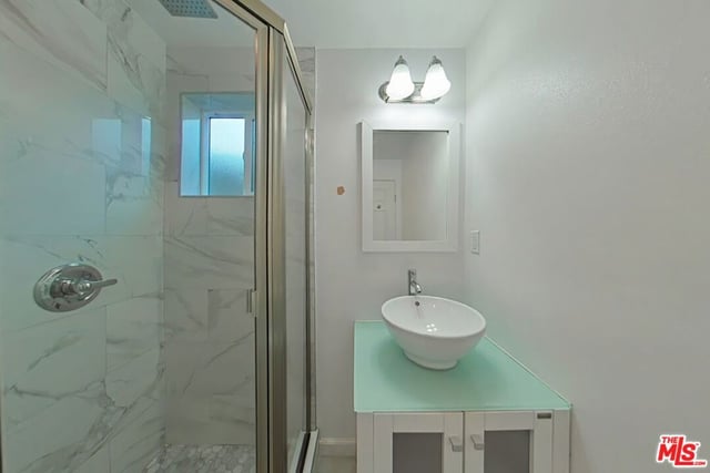 8731 Colbath Avenue, Los Angeles, CA 91402 — photo 38 of 42