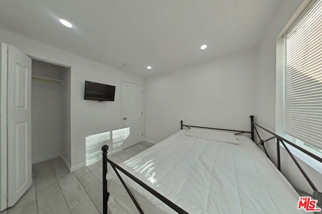 8731 Colbath Avenue, Los Angeles, CA 91402 — photo 39 of 42