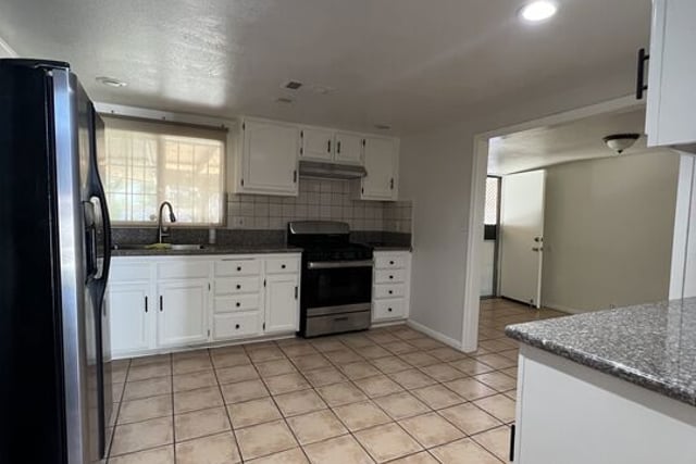 8731 Colbath Avenue, Los Angeles, CA 91402 — photo 8 of 42