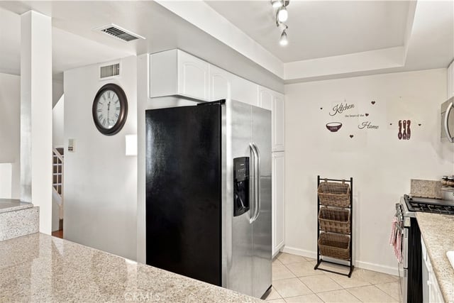 14715 Saticoy 9, Van Nuys, CA 91405 — photo 3 of 29