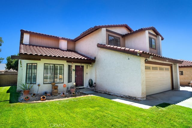 1046 E Avenue J6, Lancaster, CA 93535 — photo 2 of 23