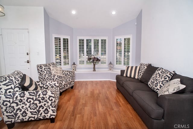 1046 E Avenue J6, Lancaster, CA 93535 — photo 5 of 23
