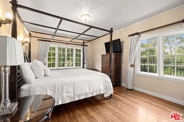 10341 Wilshire Boulevard, Los Angeles, CA 90024 — photo 13 of 24