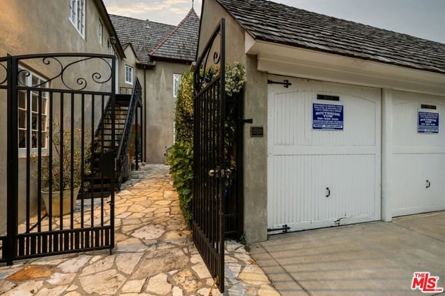10341 Wilshire Boulevard, Los Angeles, CA 90024 — photo 21 of 24
