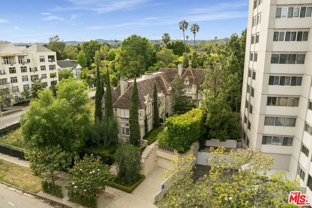 10341 Wilshire Boulevard, Los Angeles, CA 90024 — photo 23 of 24