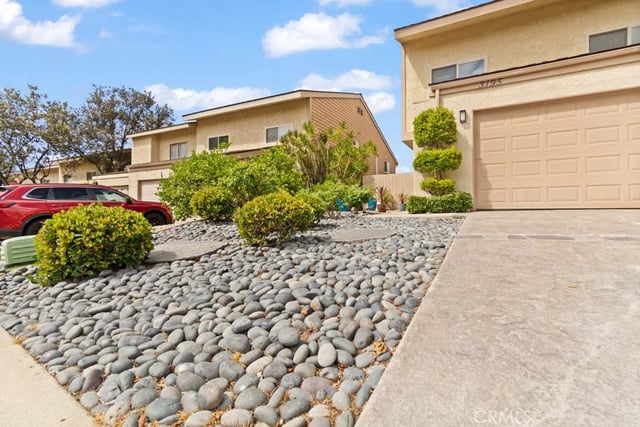 3195 Sunburst, Thousand Oaks, CA 91360 — photo 2 of 43