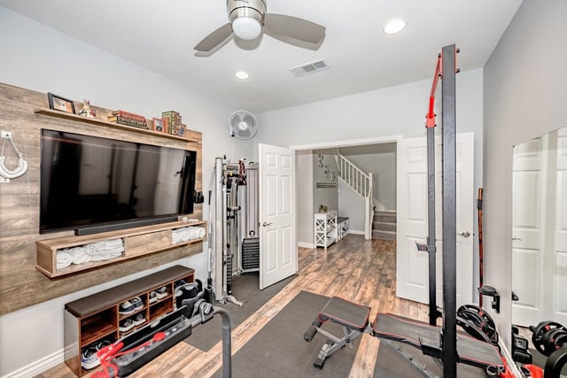 28315 Maitland, Saugus, CA 91350 — photo 11 of 34