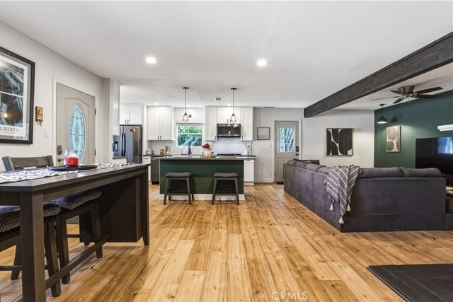 7817 Louise Avenue, Northridge, CA 91325 — photo 4 of 21