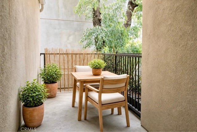 15344 Weddington Street 104, Sherman Oaks, CA 91411 — photo 19 of 26