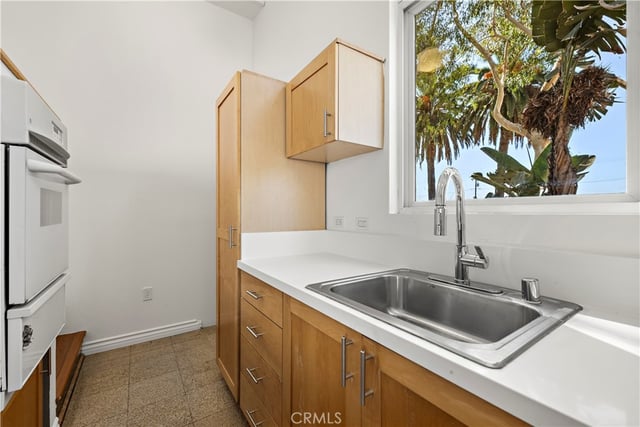 323 E Dayman 3, Long Beach, CA 90806 — photo 4 of 14
