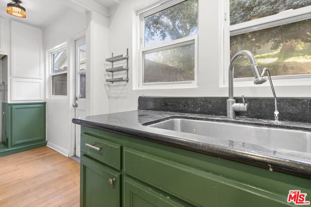 1720 Orchard Avenue, Glendale, CA 91206 — photo 21 of 50