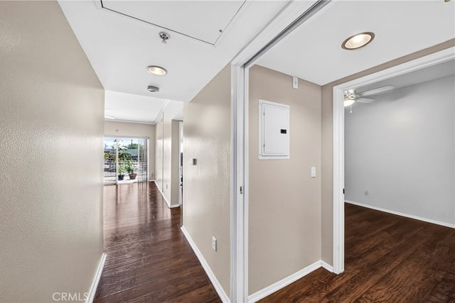 11124 Burbank Boulevard 108, North Hollywood, CA 91601 — photo 29 of 46