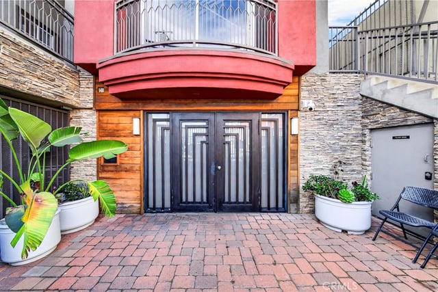 11124 Burbank Boulevard 108, North Hollywood, CA 91601 — photo 45 of 46