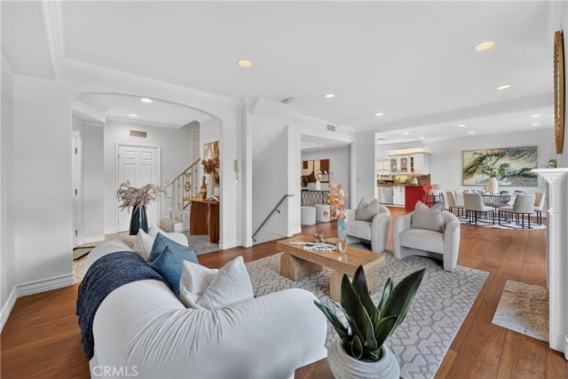 1820 Holmby Ave 1, Los Angeles, CA 90025 — photo 3 of 37