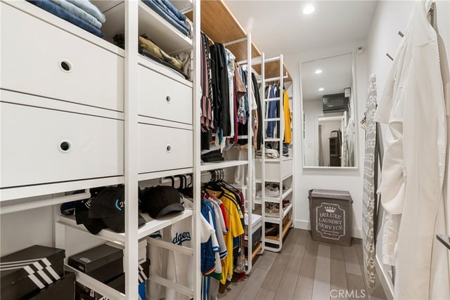 21 7th Place 510, Long Beach, CA 90802 — photo 16 of 48
