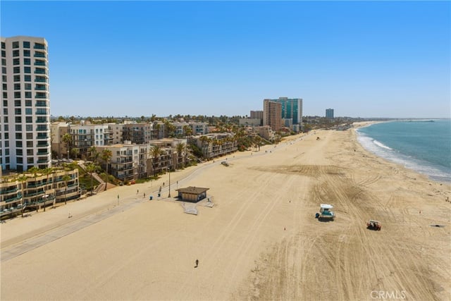 21 7th Place 510, Long Beach, CA 90802 — photo 3 of 48