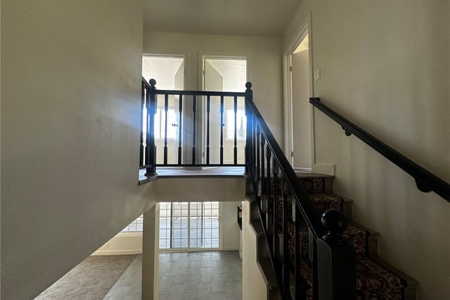 15156 Mcintyre Street, Sylmar, CA 91342 — photo 9 of 32