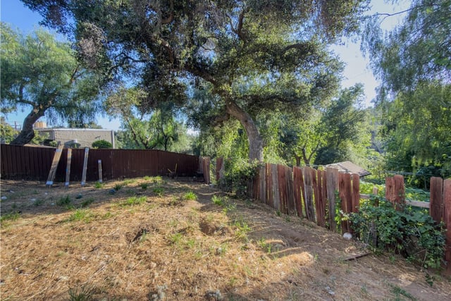 11899 East, Sylmar, CA 91342 — photo 9 of 43