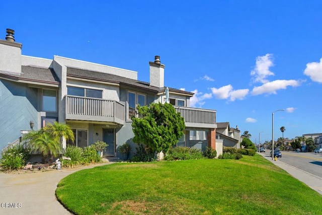 4532 La Brea Street, Oxnard, CA 93035 — photo 2 of 43