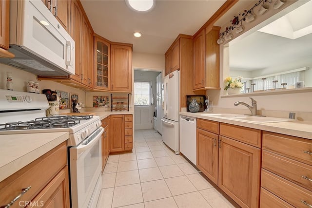 3441 W 175th Street, Torrance, CA 90504 — photo 13 of 39