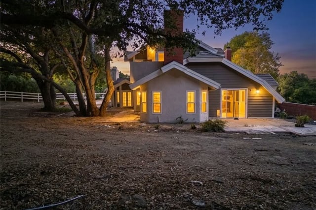 15604 Saddleback, Canyon Country, CA 91387 — photo 43 of 51