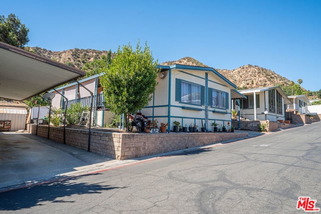27722 Moonridge Lane #27, Castaic, CA 91384 — photo 7 of 8