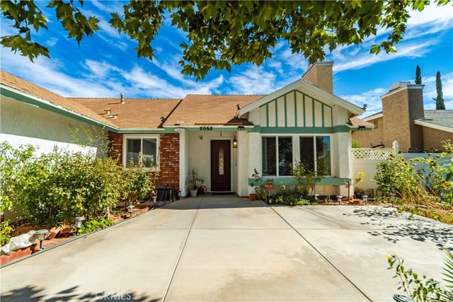 2052 E Avenue R12, Palmdale, CA 93550 — photo 4 of 29