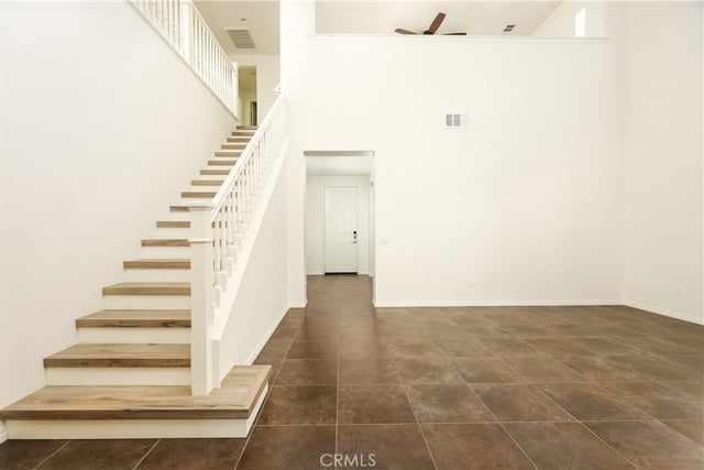 22545 Breakwater Way, Saugus, CA 91350 — photo 10 of 32