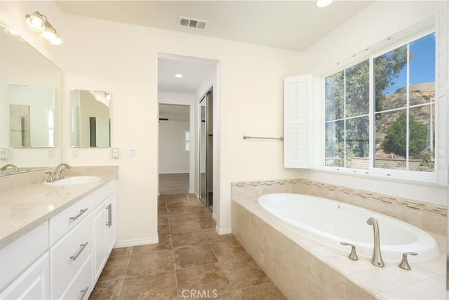 22545 Breakwater Way, Saugus, CA 91350 — photo 15 of 32